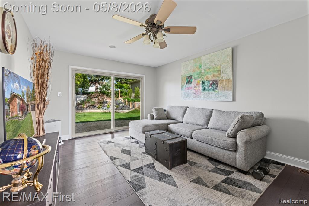 52531 Butternut Drive, Shelby Twp, MI 48316 — Photo 8