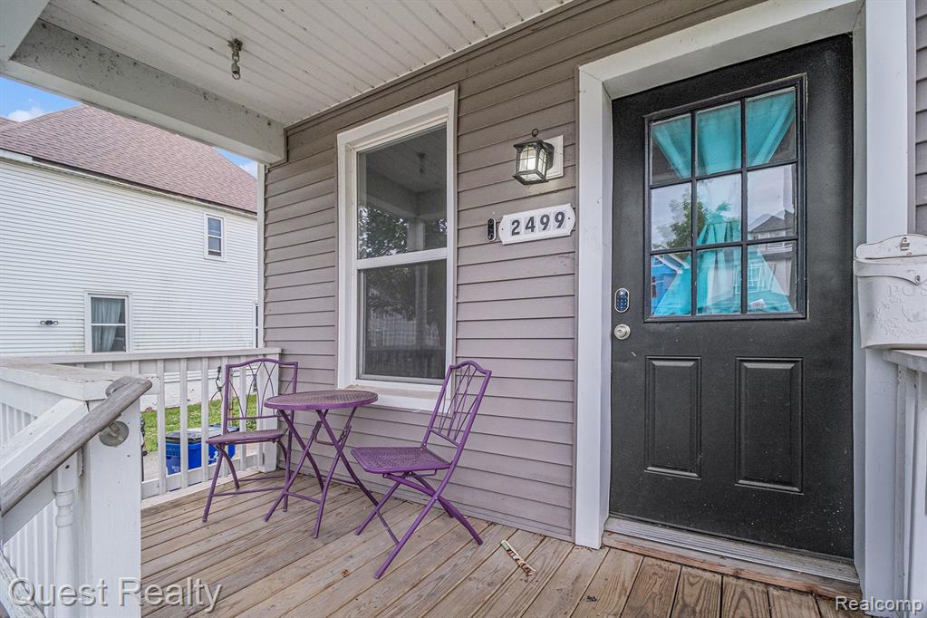 2499 BALDWIN Street, Detroit, MI 48214 — Photo 4