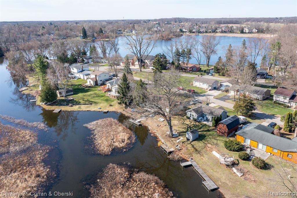 6084 BROCKWAY Street, Commerce Twp, MI 48382 — Photo 34