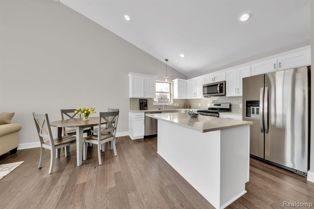 48341 APPLEGROVE Lane, New Baltimore, MI, 00000