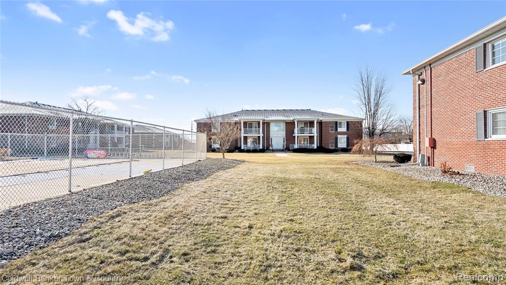 1744 Harrison Avenue, C-5, Trenton, MI 48183 — Photo 21
