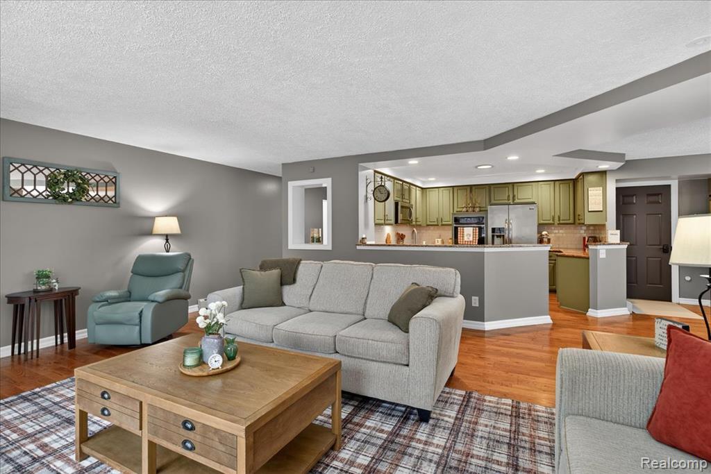 6828 Country Lane Drive, Davisburg, MI 48350 — Photo 5