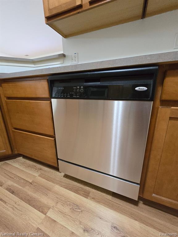4058 RADCLIFF Drive, Canton, MI 48188 — Photo 11