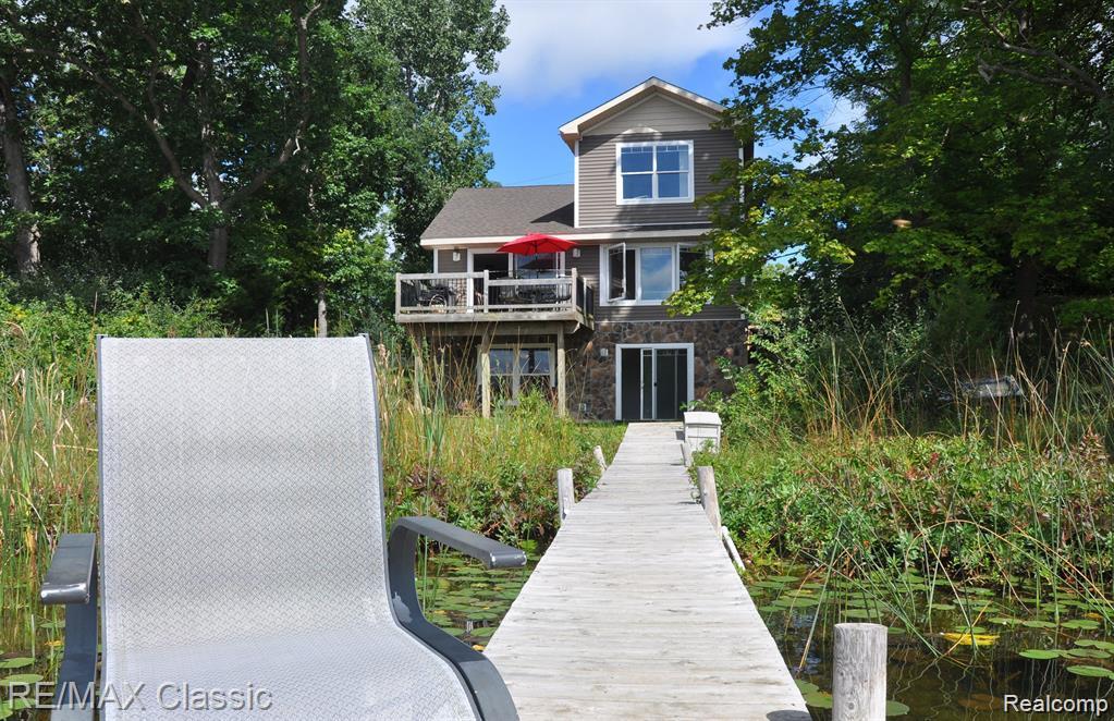 5050 Island Shore Drive, Pinckney, MI 48169 — Photo 4