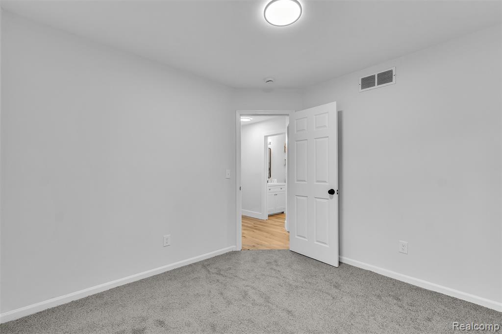 9063 Ashdown Avenue, White Lake, MI — Photo 29