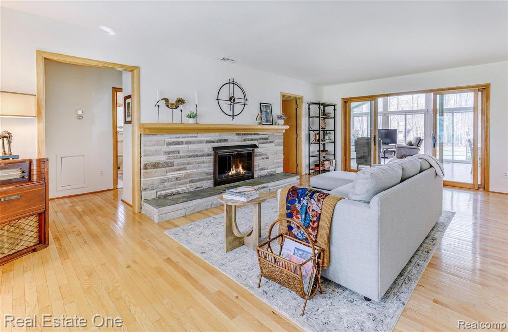 488 ORCHARDALE Drive, Rochester Hills, MI 48309 — Photo 21