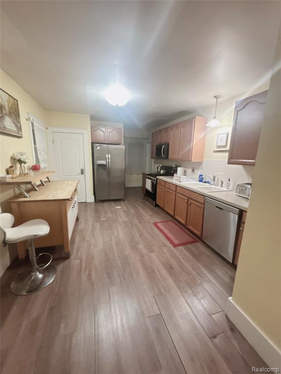832 Pinecrest Drive E, Fenton, MI 48220 — Photo 31