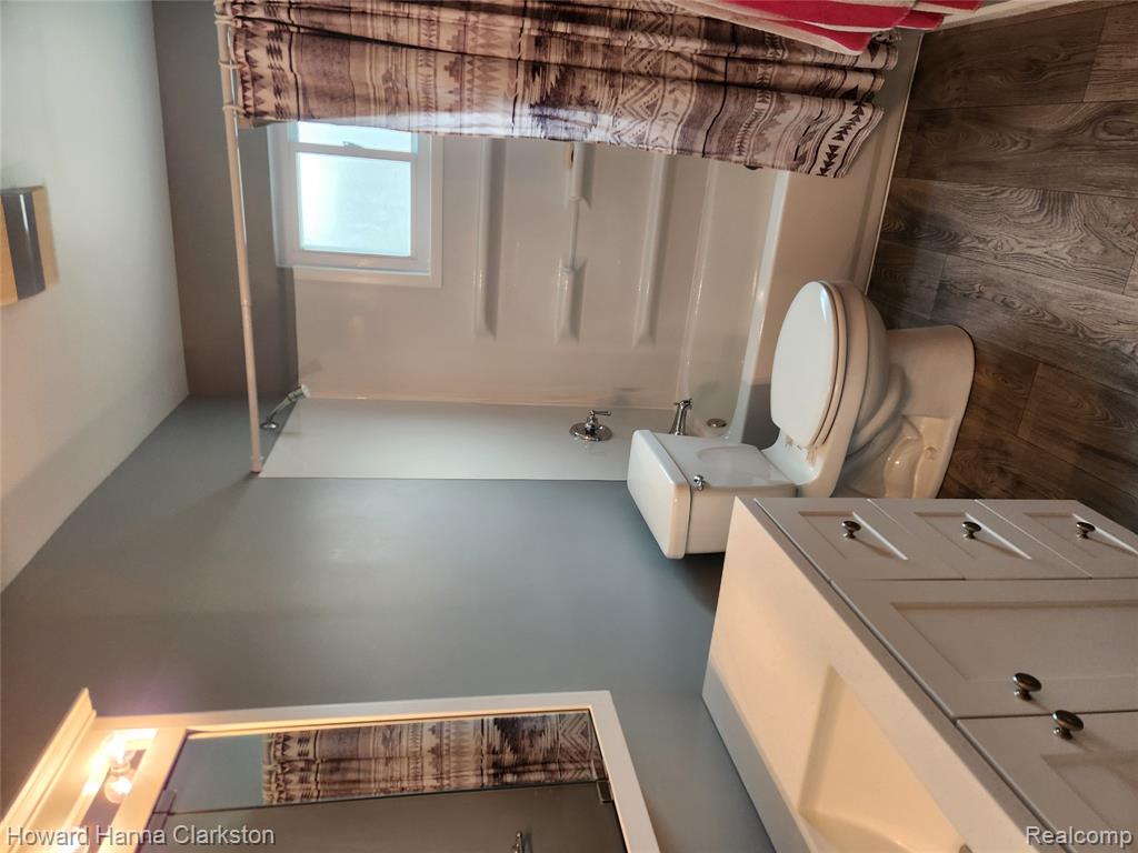 6679 Saline Drive, Waterford, MI 48329 — Photo 7