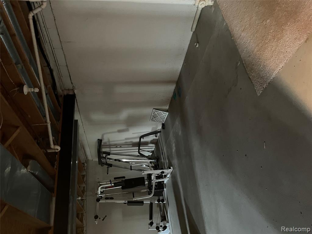 4110 W Cristina Court S, 32, Warren, MI 48091 — Photo 17