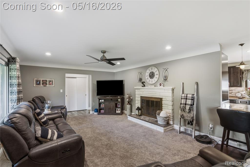 21420 Salisbury Avenue, Grosse Ile, MI 48138 — Photo 8