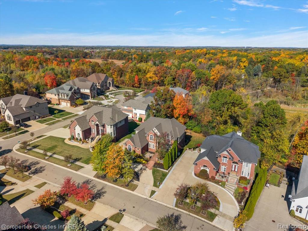 7220 Essex Drive, West Bloomfield, MI — Photo 11