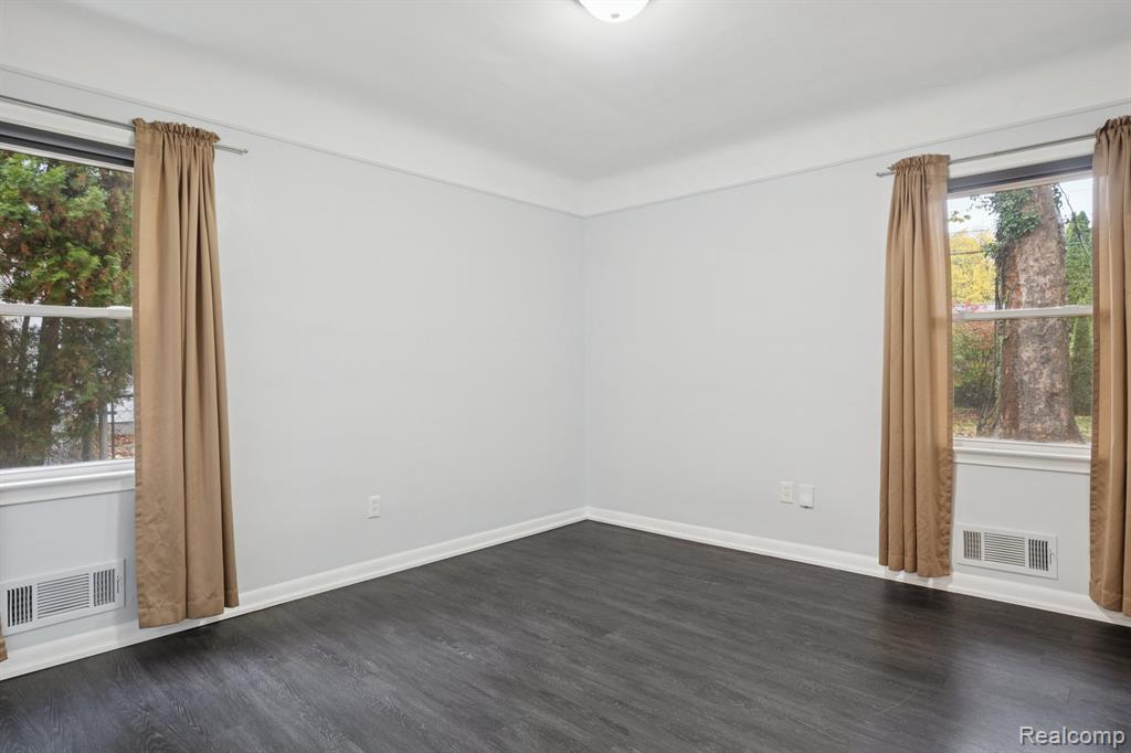 32463 Sheridan, Beverly Hills, MI 48025 — Photo 27