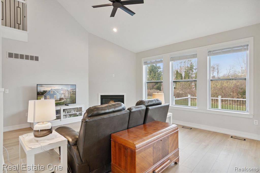 603 BRAXWOOD Place, Milford, MI 48381 — Photo 10