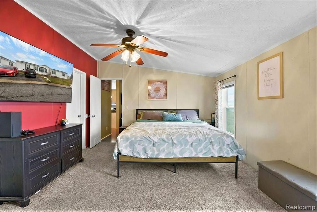 2330 CHARTER OAK Court, Newport, MI 48166 — Photo 30