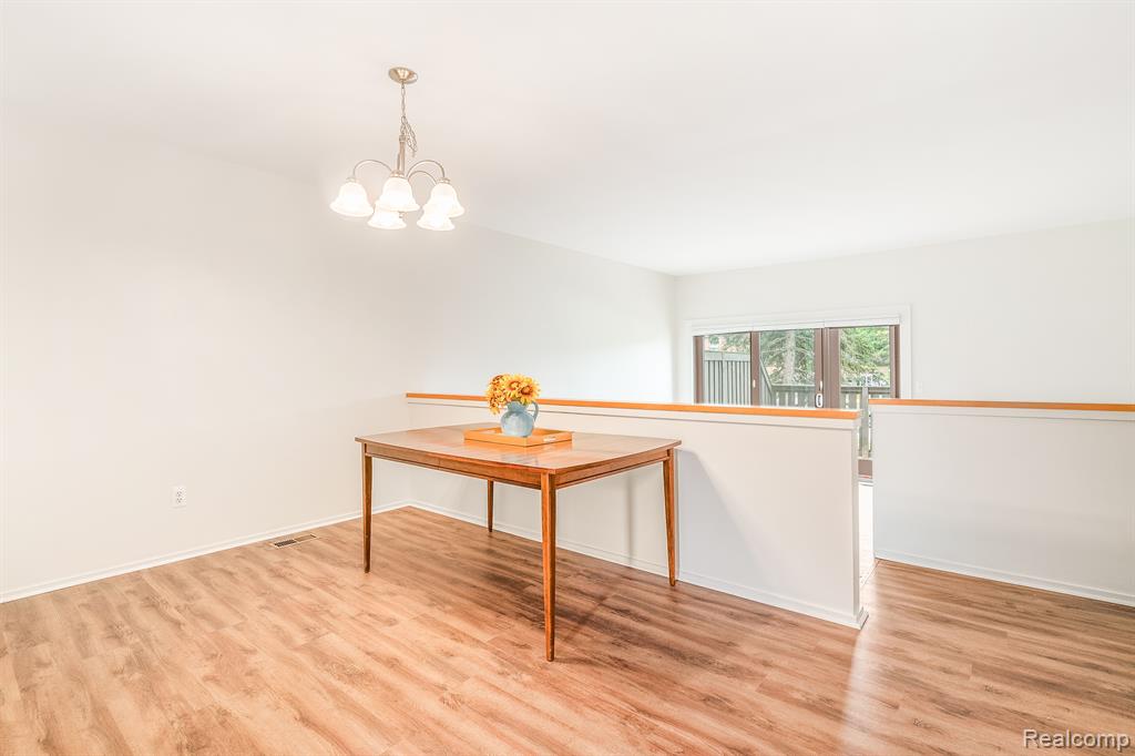 2109 PAULINE CT, Ann Arbor, MI 48103 — Photo 8