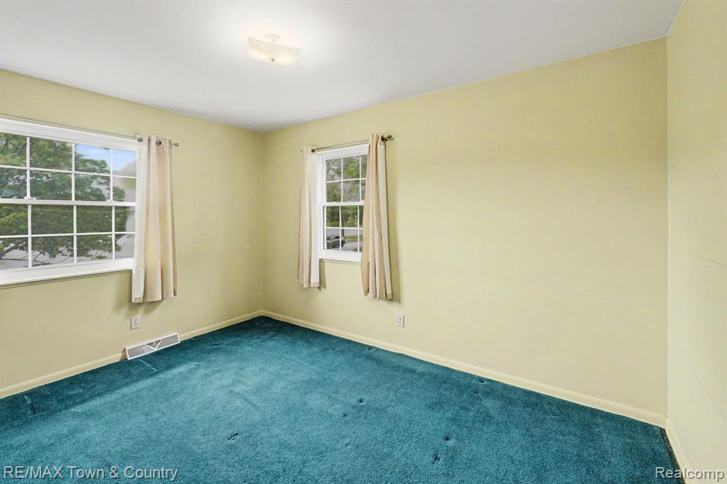405 Terrace Drive, Flushing, MI 48433 — Photo 22