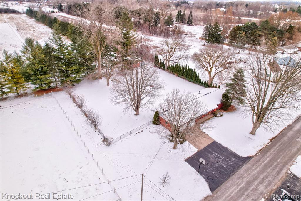 1914 Schust Road, Saginaw, MI 48604 — Photo 54
