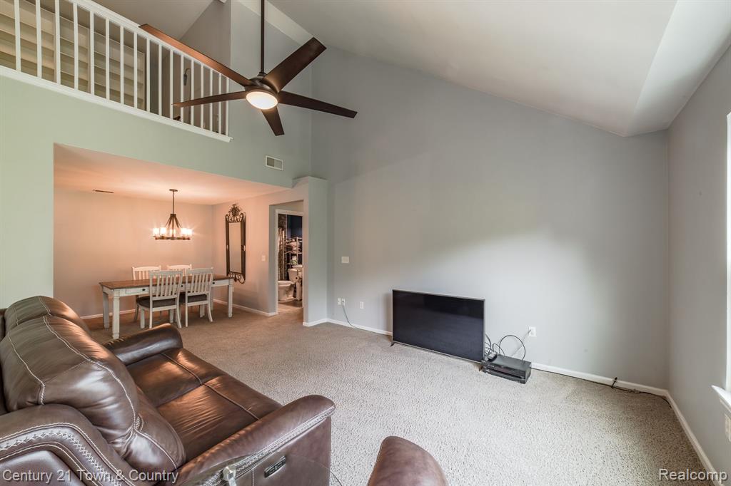 1032 SHIAWASSEE Circle, Howell, MI 48843 — Photo 15