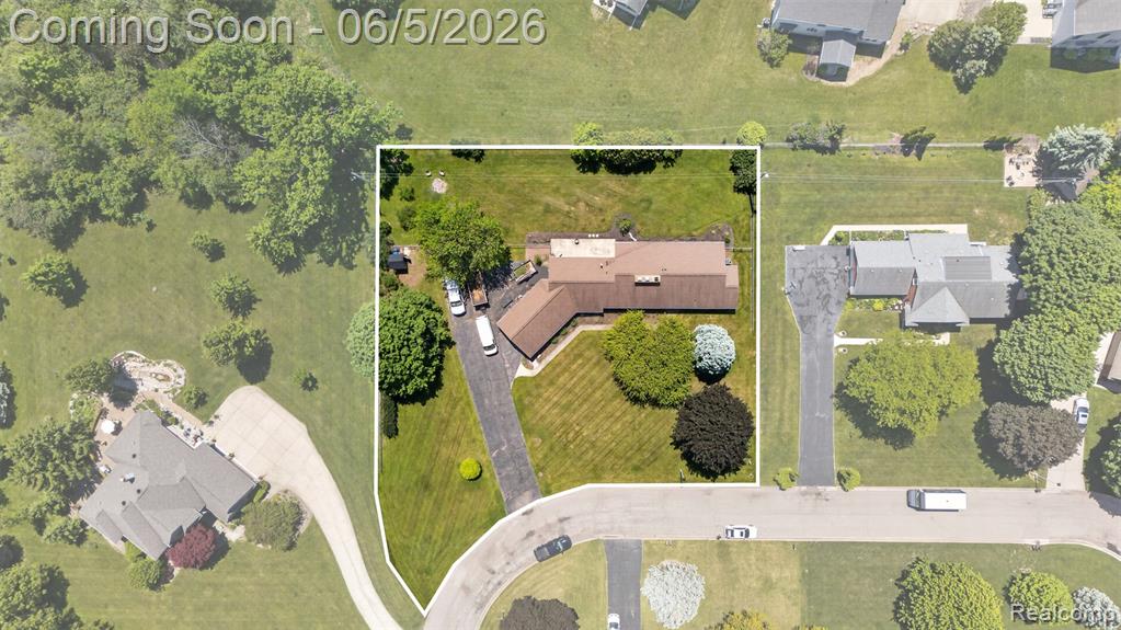 7174 Meadowvue Drive, Grand Blanc, MI 48439 — Photo 6