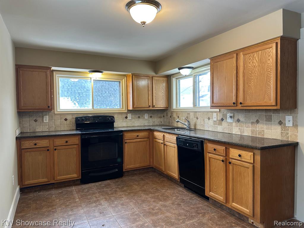 64 DANFORTH Street, White Lake, MI — Photo 9