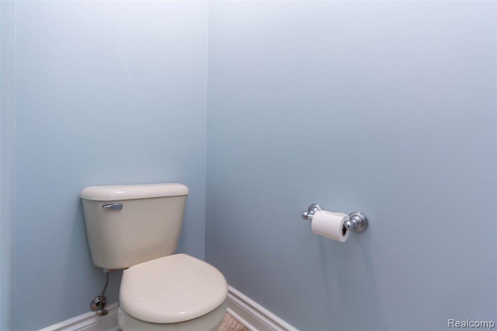 6081 Byram Lake Drive, Linden, MI 48451 — Photo 35