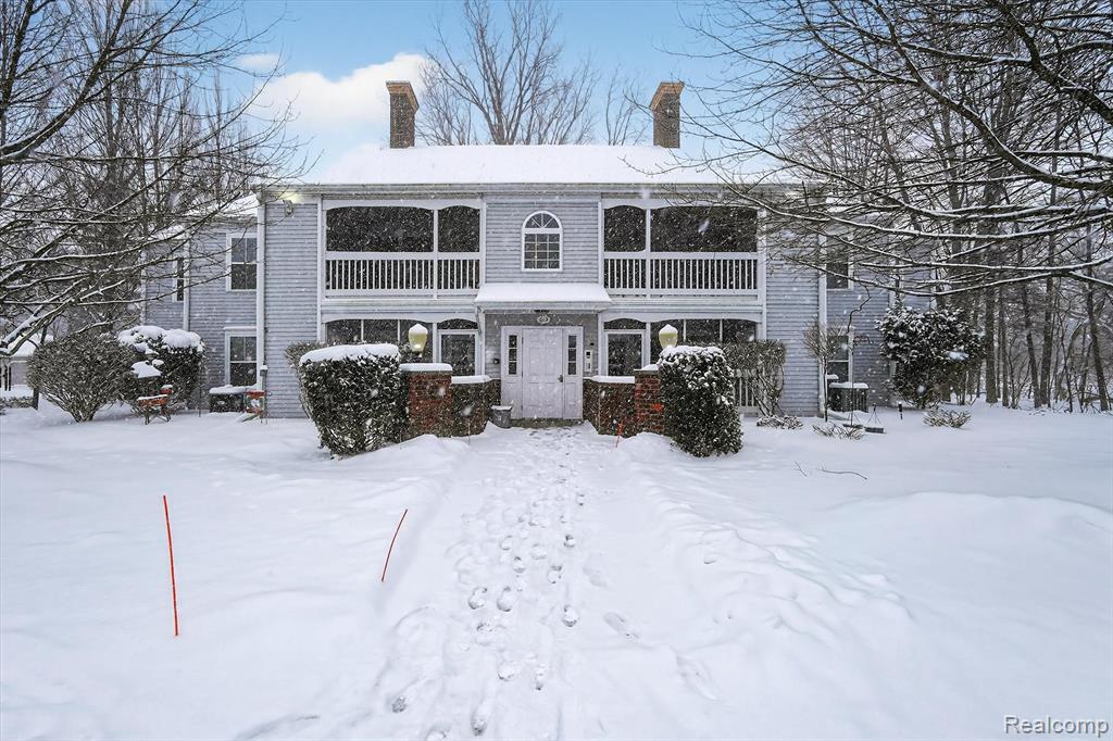 613 Curzon Court, 203, Howell, MI 48843 — Photo 2