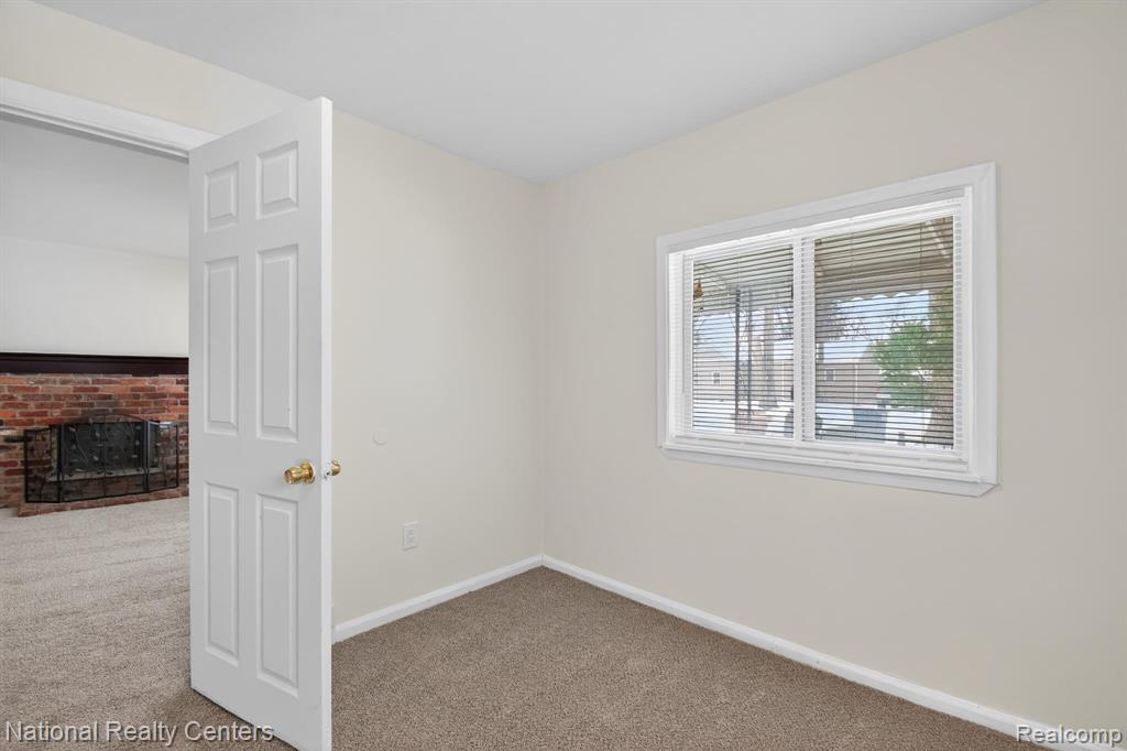 5672 N Linville Street, Westland, MI — Photo 15