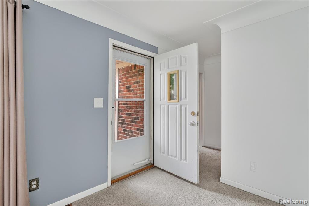 403 Pond Street, Pinckney, MI 48169 — Photo 6