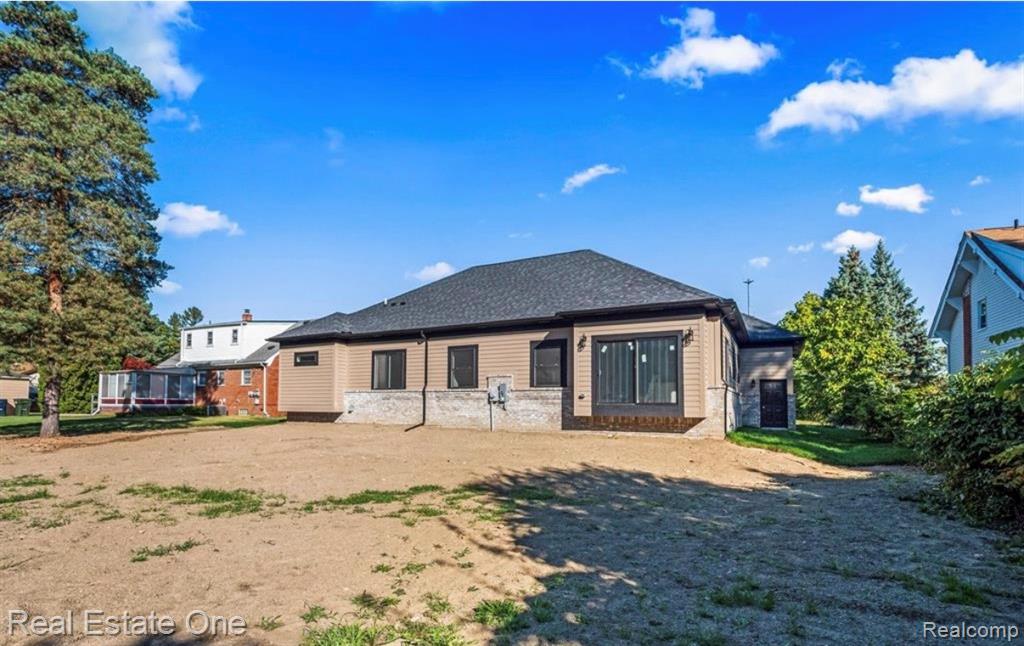 5636 Paris Drive, Sterling Heights, MI 48310 — Photo 34