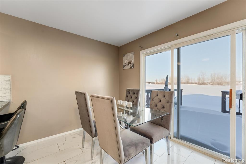 6235 Crystal Lake Drive, Romulus, MI 48174 — Photo 10