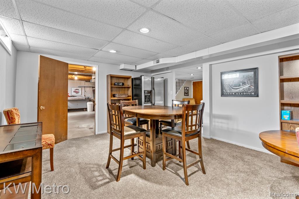 27173 CUMBERLAND Court, Southfield, MI 48033 — Photo 19