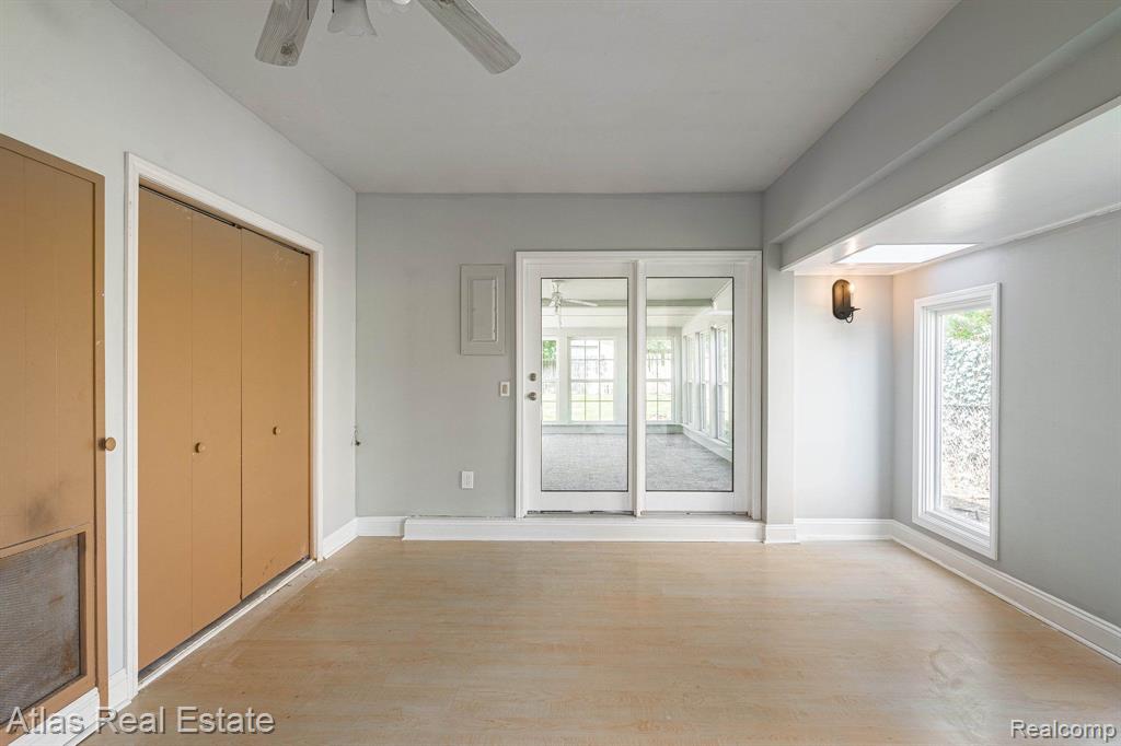 10493 Green Road, Goodrich Vlg, MI — Photo 43