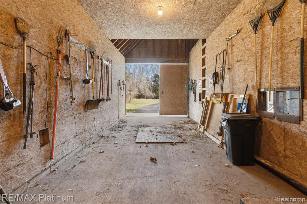 3304 OUTBACK Trail, Pinckney, MI 48169 — Photo 38