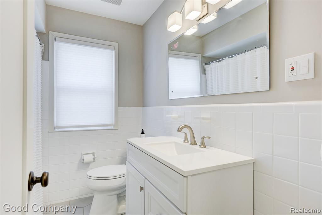 602 N Vermont Avenue, Royal Oak, MI 48067 — Photo 22