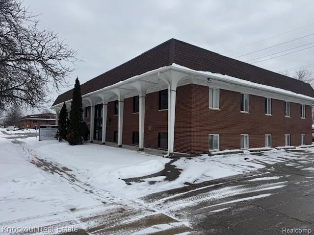 18451 W 12 Mile Road, Lathrup Village, MI 48076 — Photo 8