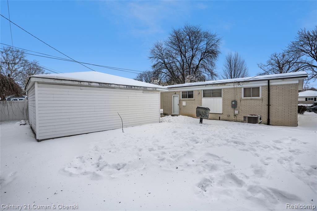 7479 N Charlesworth Street, Dearborn Heights, MI 48127 — Photo 31