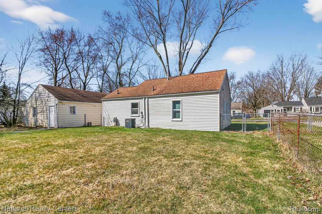 8880 Marlowe Avenue, Plymouth, MI 48170 — Photo 28