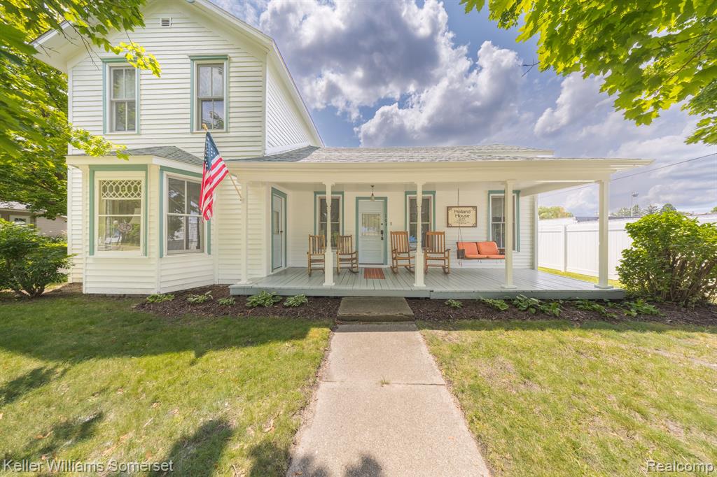 104 S 5TH Street, Roscommon, MI 48653 — Photo 2