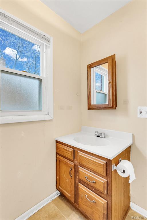 940 Cameron Avenue, Pontiac, MI 48340 — Photo 13