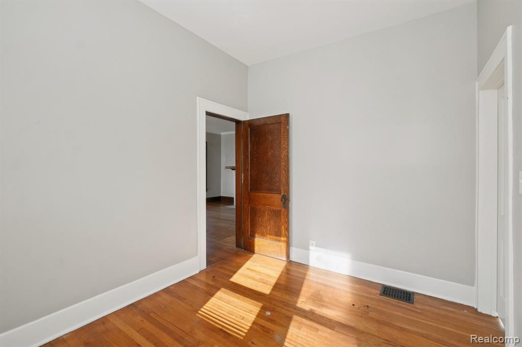 611 S West Street, Royal Oak, MI 48067 — Photo 24