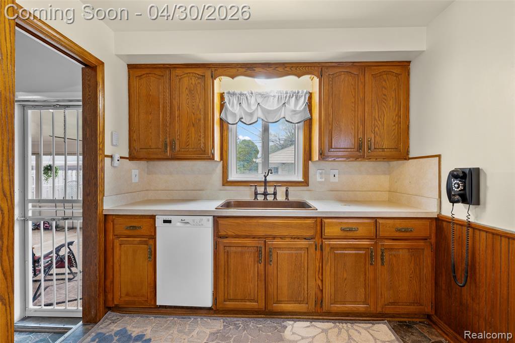 7961 Lincoln Street, Taylor, MI 48180 — Photo 13