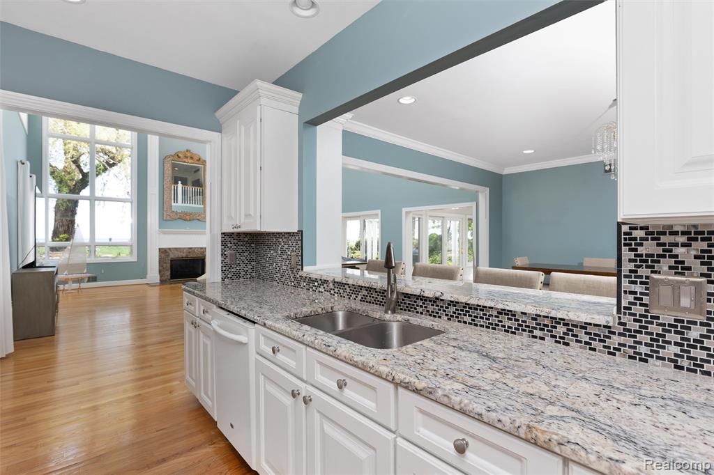 30134 Jefferson Avenue, Saint Clair Shores, MI 48082 — Photo 14