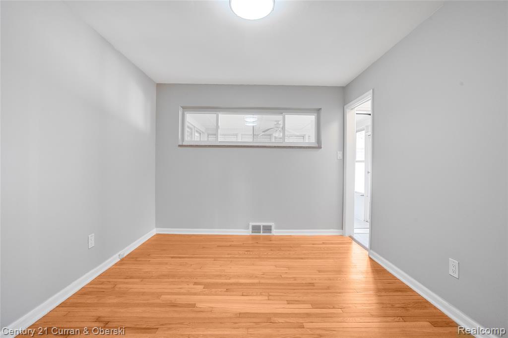 9335 Louis Street, Redford, MI 48239 — Photo 18