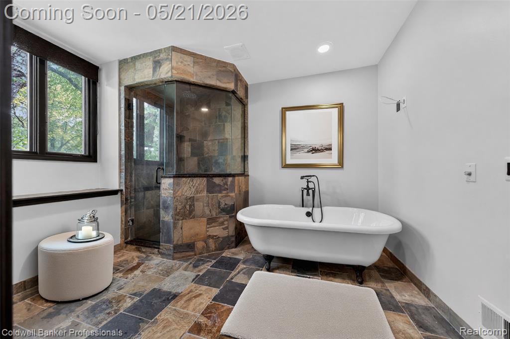 2076 Shore Hill Court, West Bloomfield, MI 48323 — Photo 23