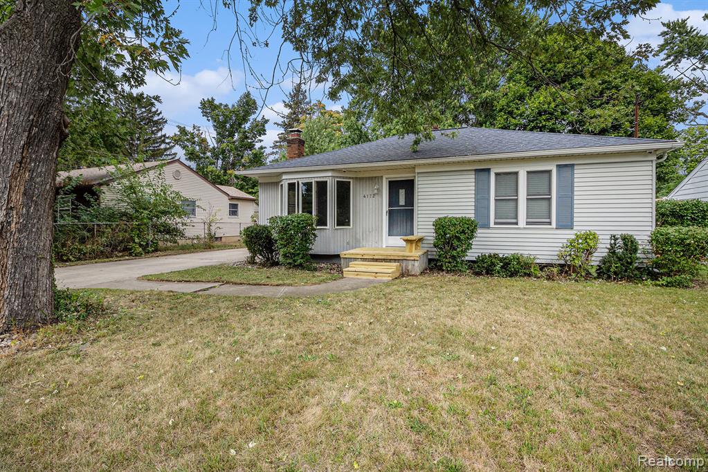 4172 Dallas Avenue, Holt, MI 48842 — front exterior