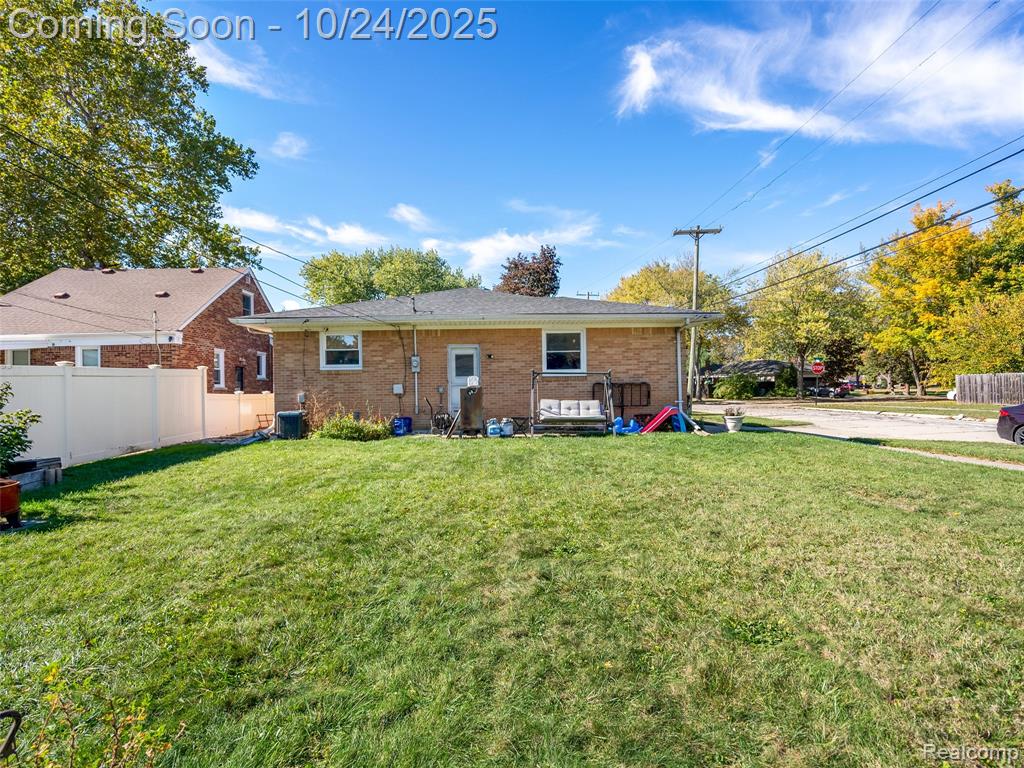6505 Kolb Avenue, Allen Park, MI 48101 — Photo 25