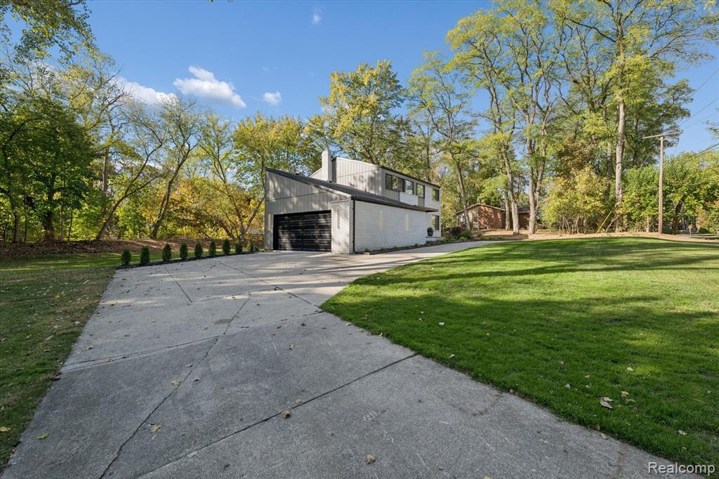 3668 Bayou Drive, West Bloomfield, MI 48323 — Photo 2