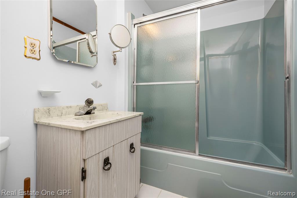 3004 Maplewood Drive, Fort Gratiot, MI 48059 — Photo 20