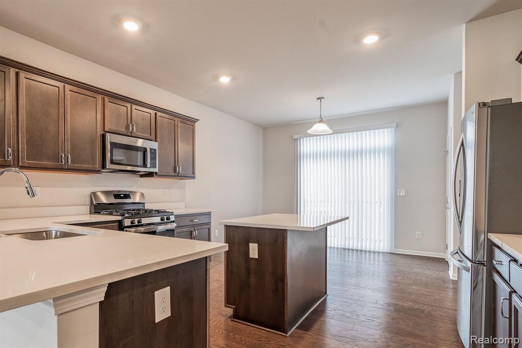 49791 LANTERN Way, Canton, MI 48188 — Photo 11