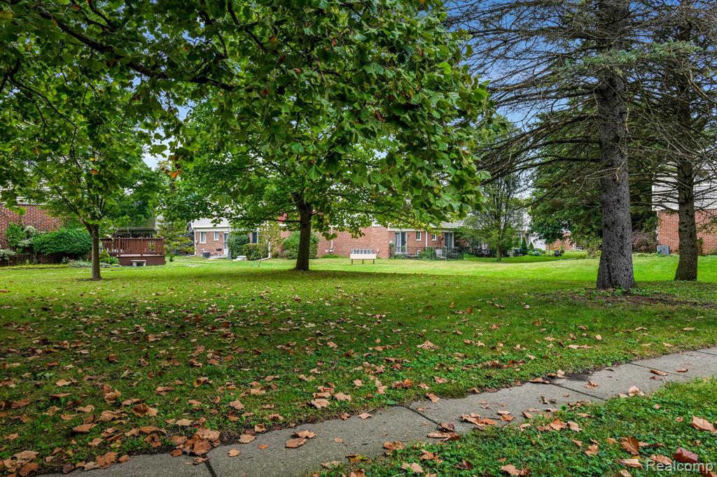 3043 Williamsburg, Ann Arbor, MI 48108 — Photo 19